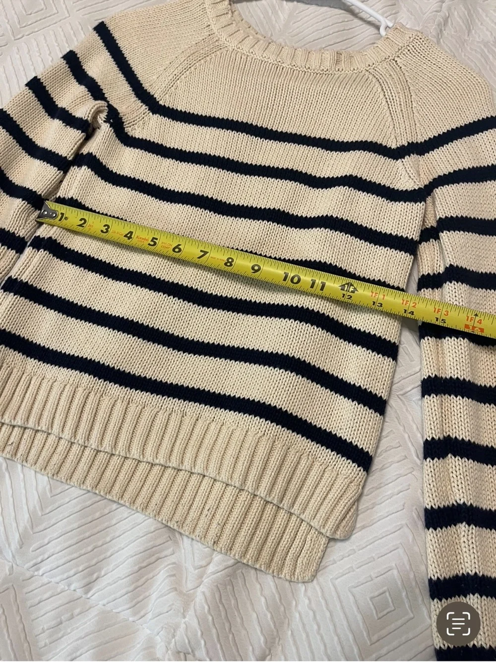 GAP kids Cream and Black Striped Crewneck Sweater xxl 14/16